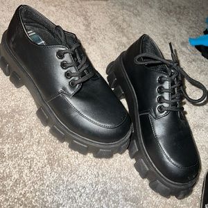 Shein Black Lace-up Playform Oxfords 6.5